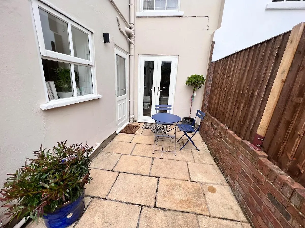 Beautiful Modern Central Flat Cheltenham United Kingdom